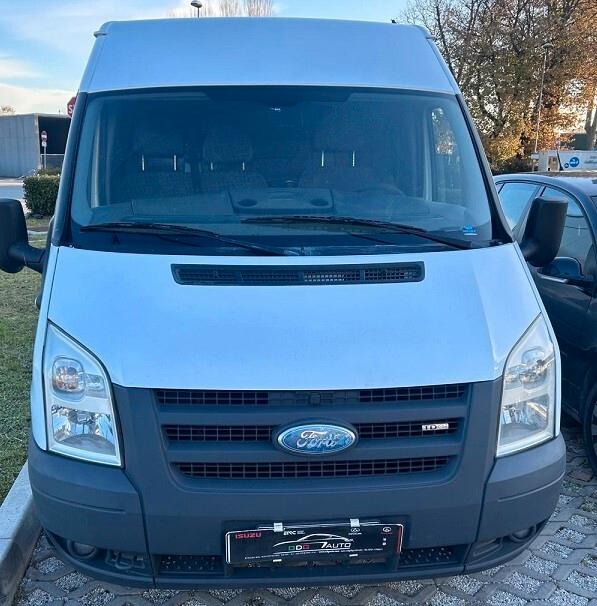 FORD TRASIT FURGONE Posti 3 Diesel 2.2 CV 110 km 194.590 Garanzia 12 mesi