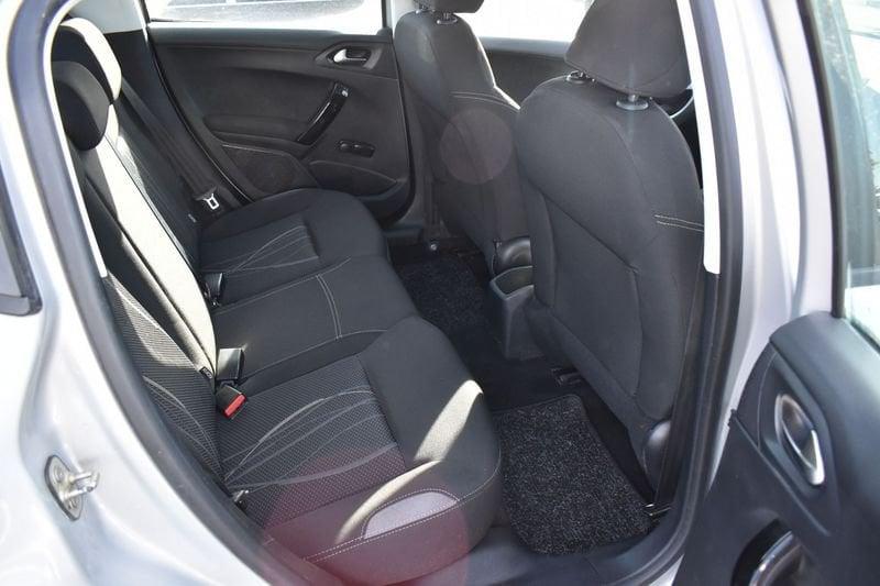 Peugeot 208 1.2 VTi 82 CV 5 porte Active