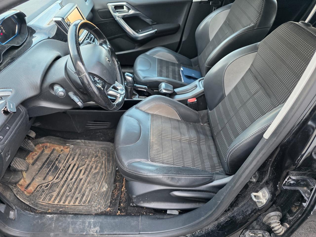 Peugeot 2008 BlueHDi 100 Allure