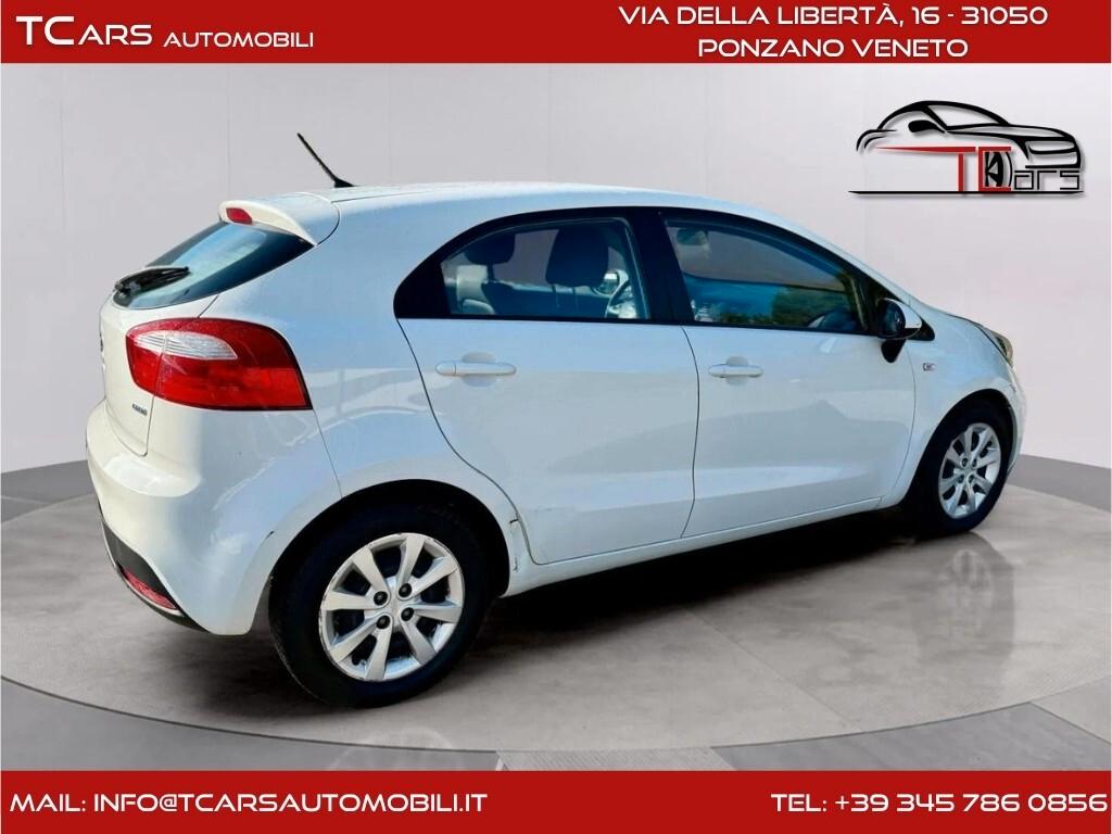 KIA RIO 1.1 - DIESEL - NEOPATENTE -GARANZIA 3 ANNI