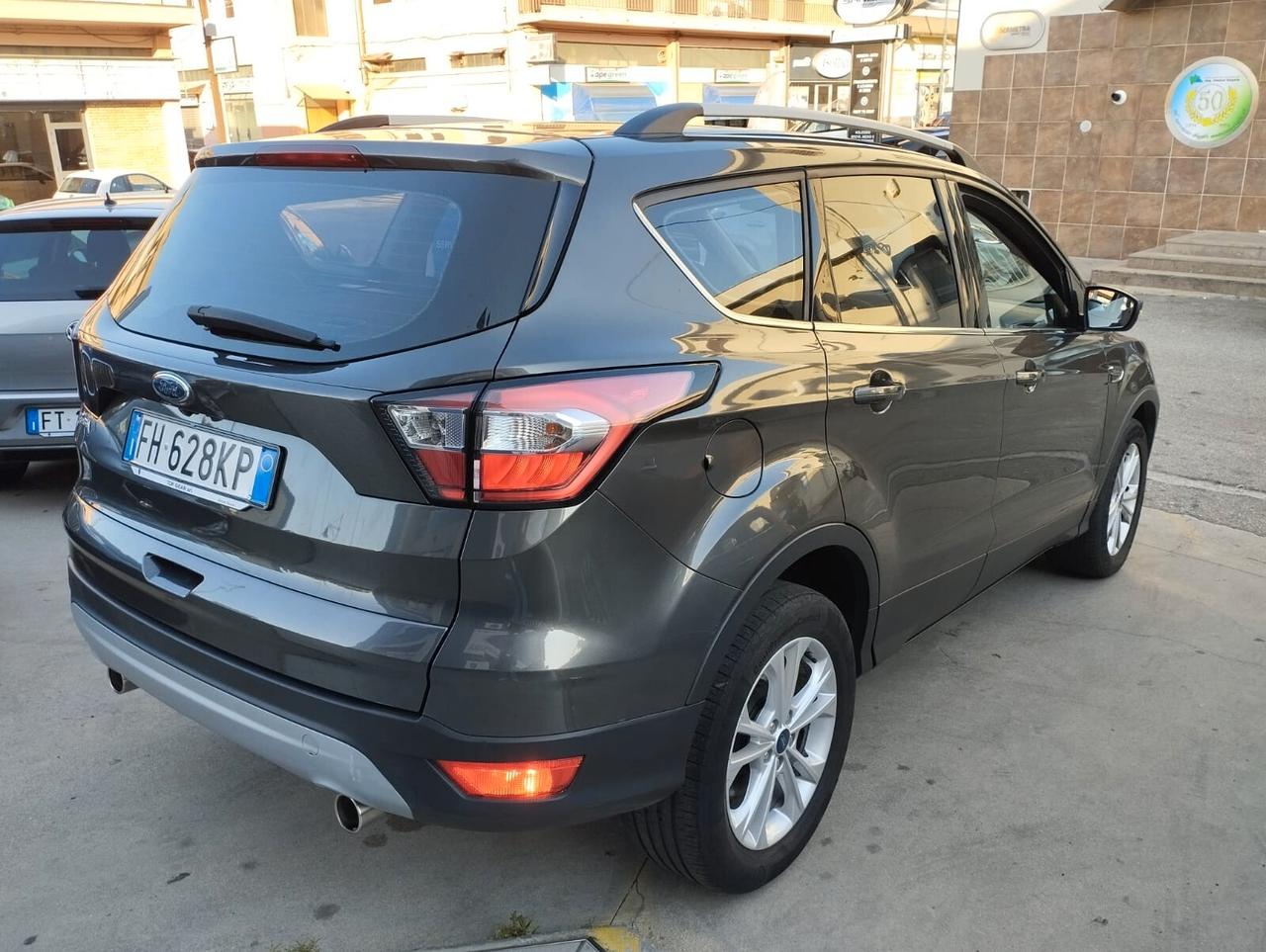 Ford Kuga 1.5 TDCI 120 CV S&S 2WD Business