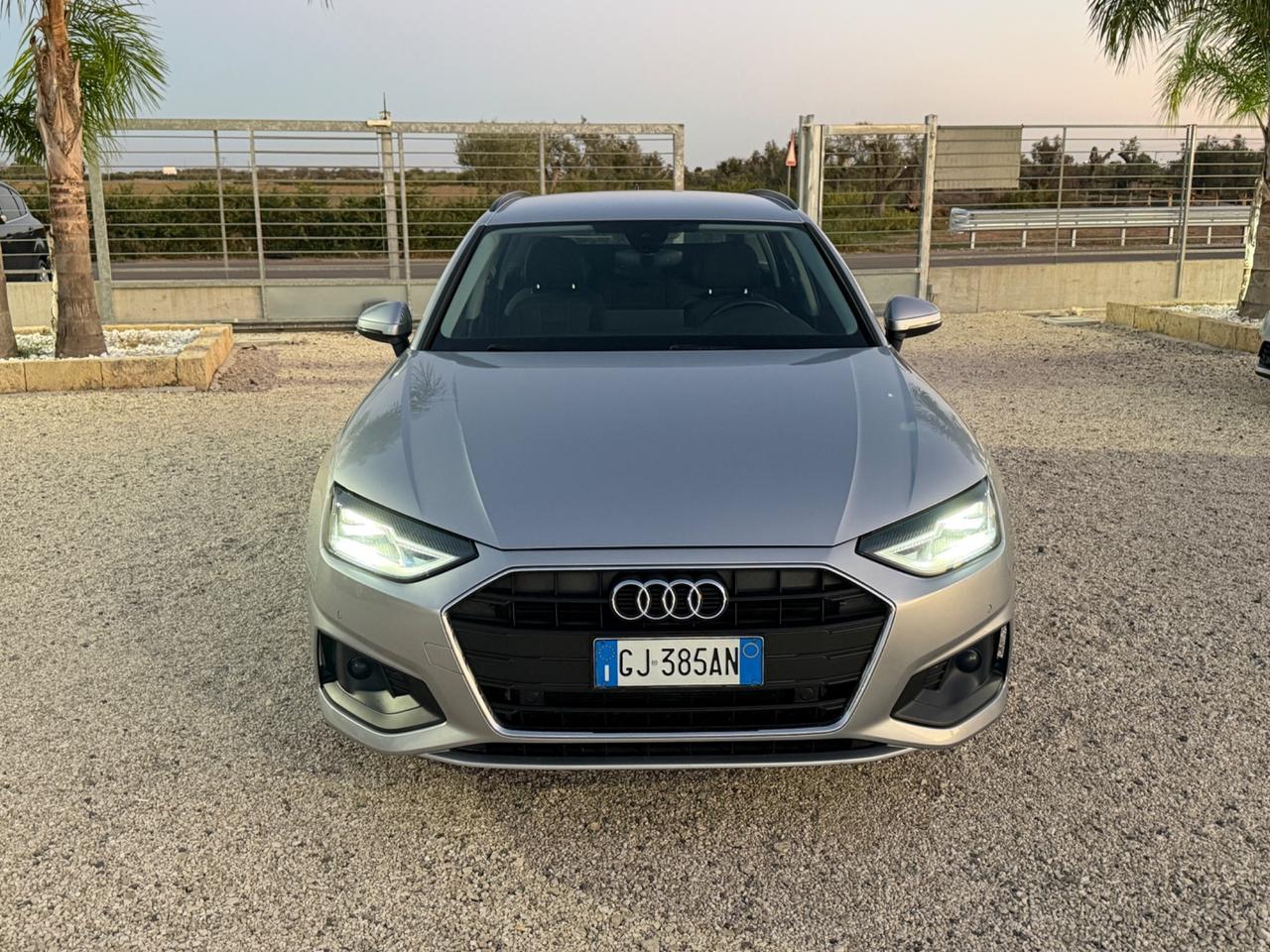 Audi A4 Avant 35 TDI/163 CV S tronic