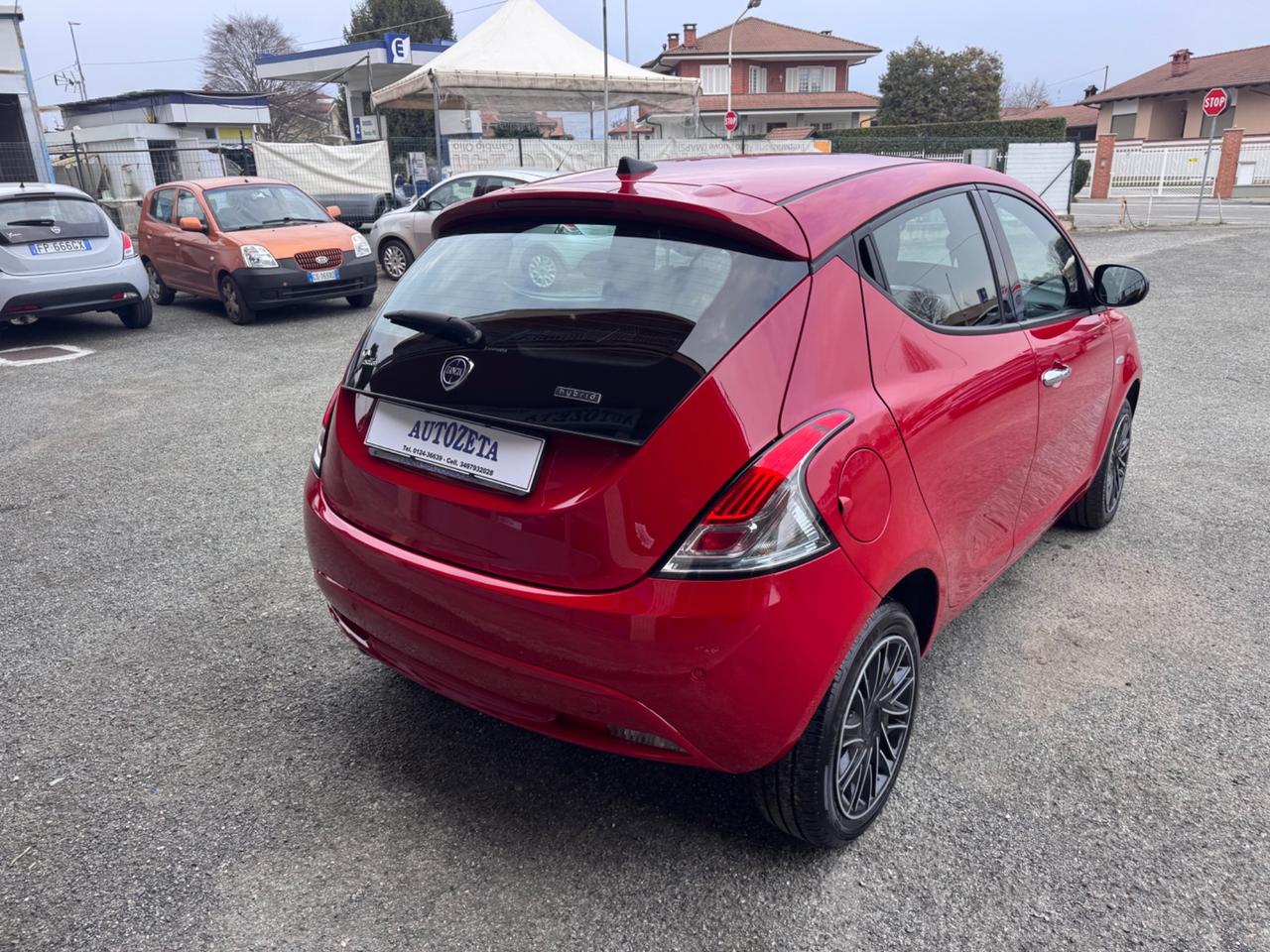 Lancia Ypsilon 1.0 Hybrid Gold
