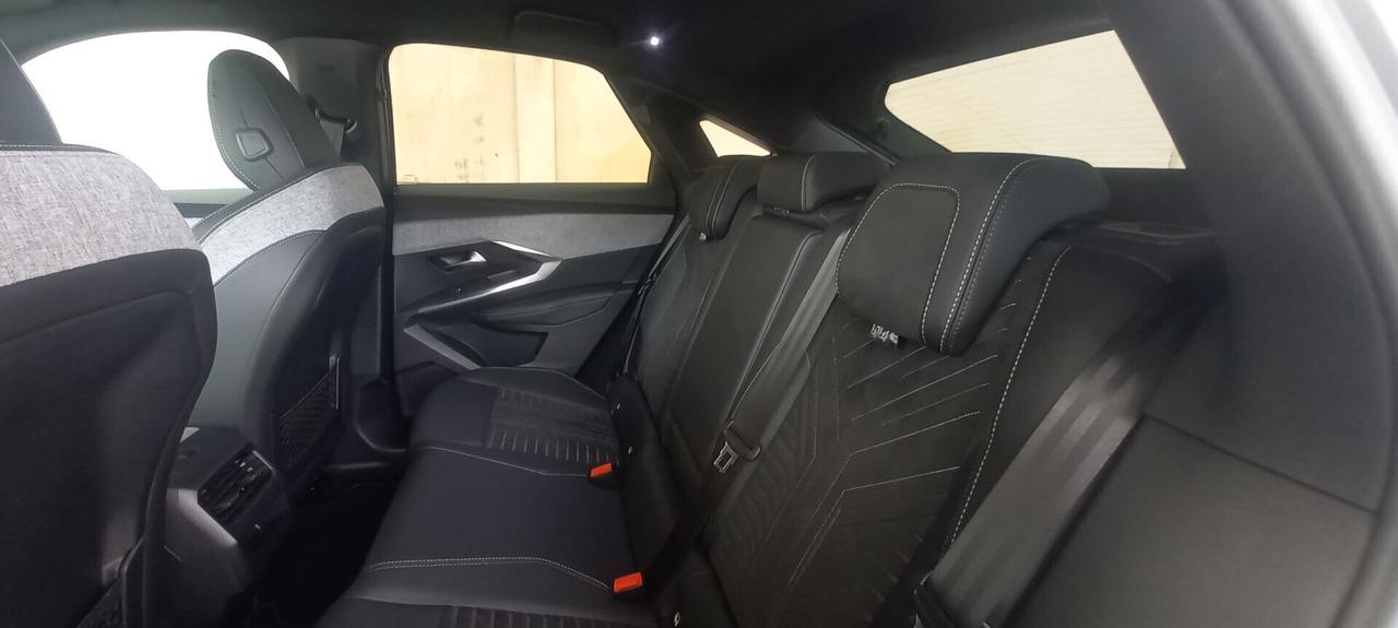 Peugeot 3008 GT 145cv hybrid