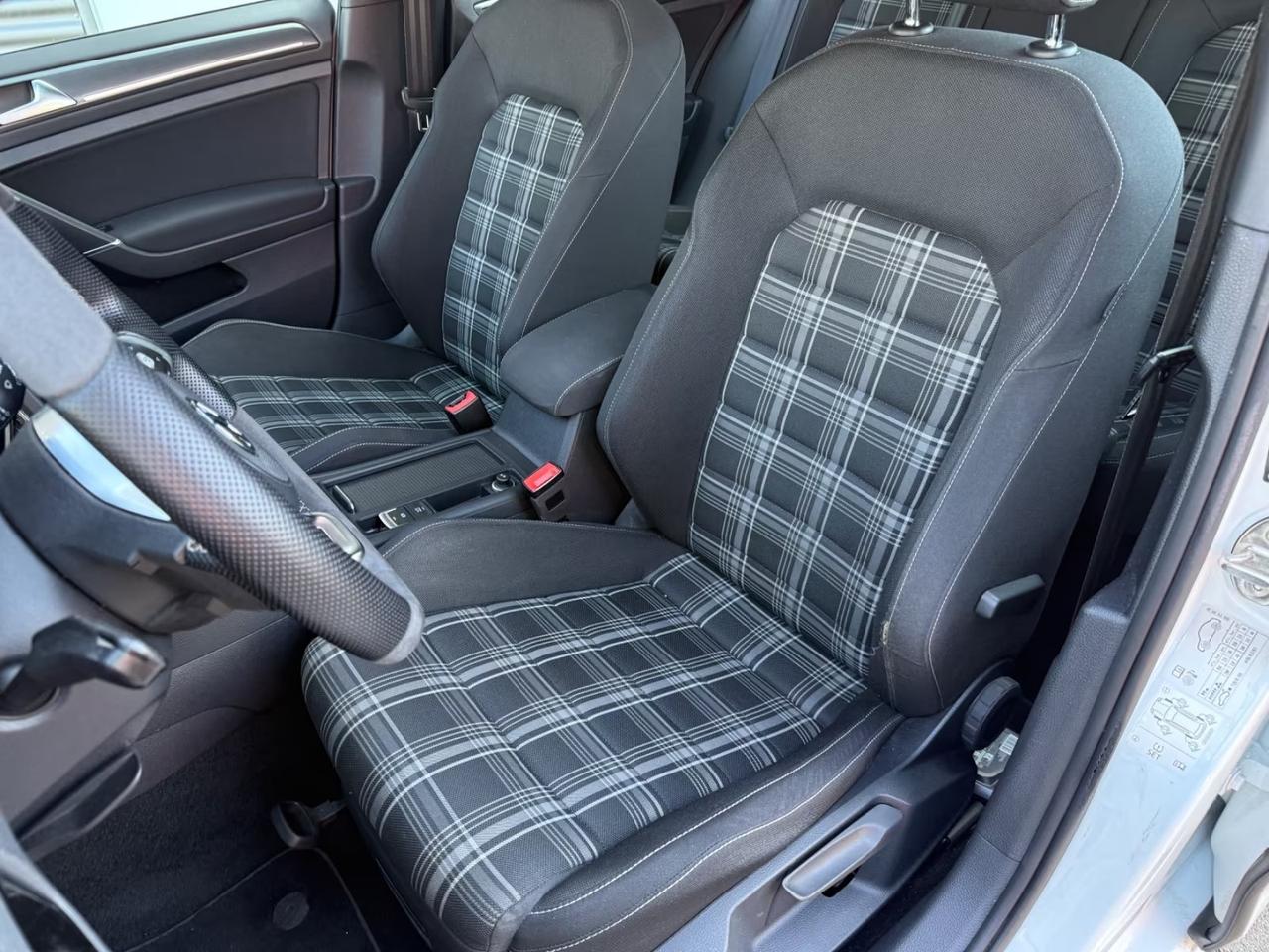 Volkswagen Golf GTD 2.0 TDI 5p. BlueMotion Technology