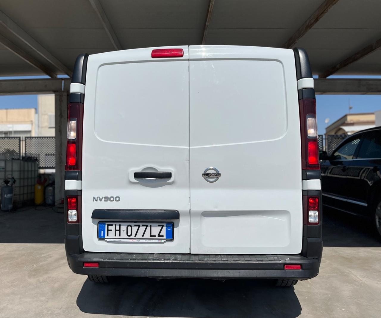 Nissan NV300 27 1.6 dCi 120CV PC-TN Van