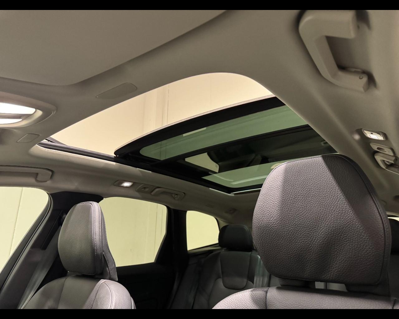 VOLVO XC60 T6 Plug-In Hybrid AWD PLUS DARK AUTO