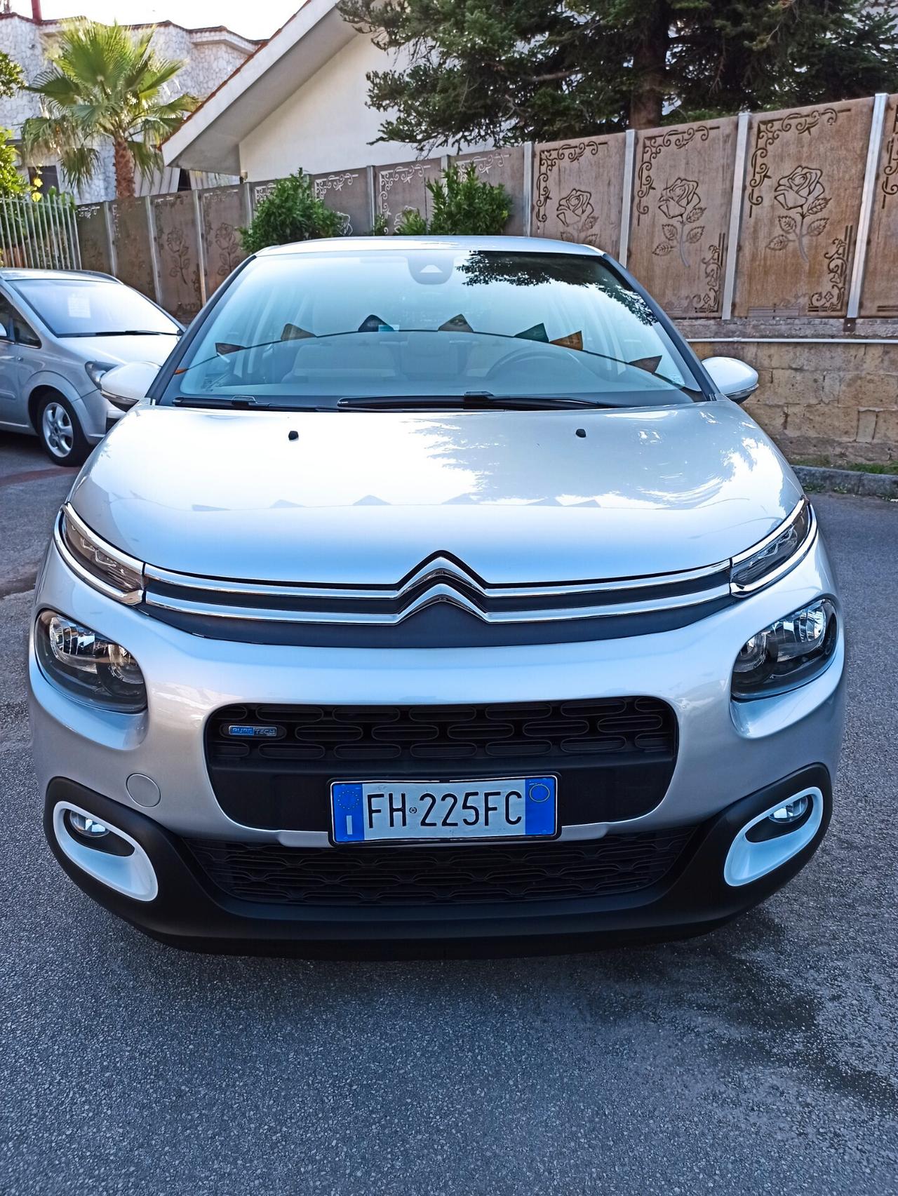 Citroen C3 PureTech 82 cv Shine Benzina