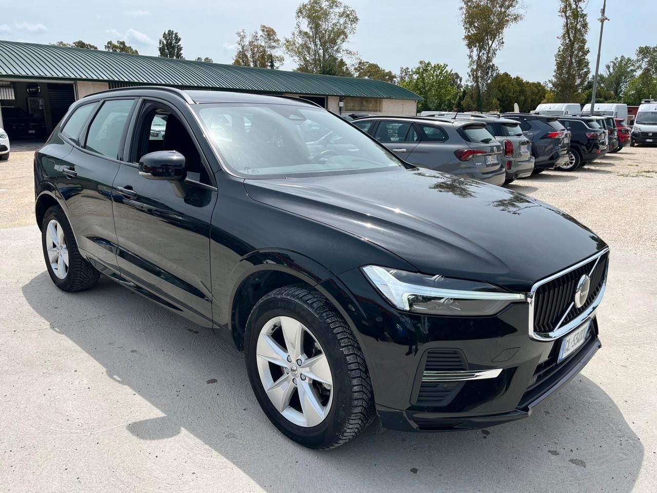 Volvo XC 60 B4 automatico Essential - Unico proprietario - 60.782 km