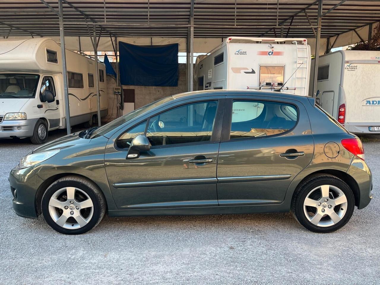 Peugeot 207 2010 Premium Sport 1.6 HDi 90CV Euro5