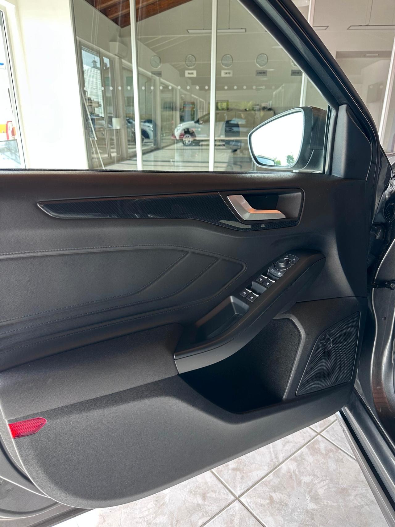 FORD FOCUS ST-LINE 1.5 ECOBLUE 115 CV AUTOMATICO 5p. ST-Line UNIPROPRIETARIO 2023 PREZZO REALE