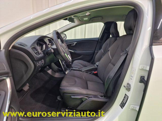 VOLVO V40 Cross Country D2 Geartronic Business