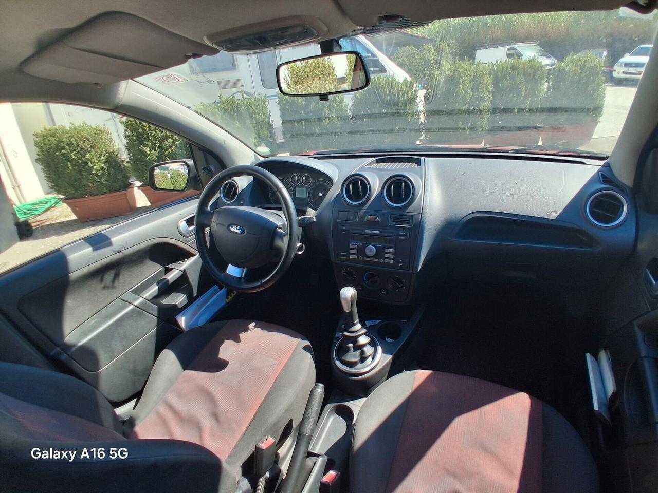 Ford Fiesta 1.2 16V 5p. Ghia METANO