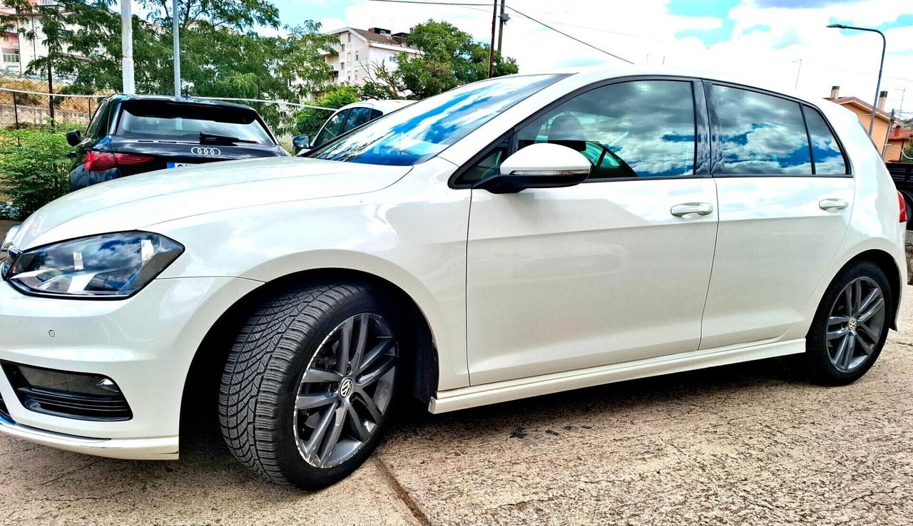 Volkswagen Golf 1.6 TDI 110 CV 5p. RLINE
