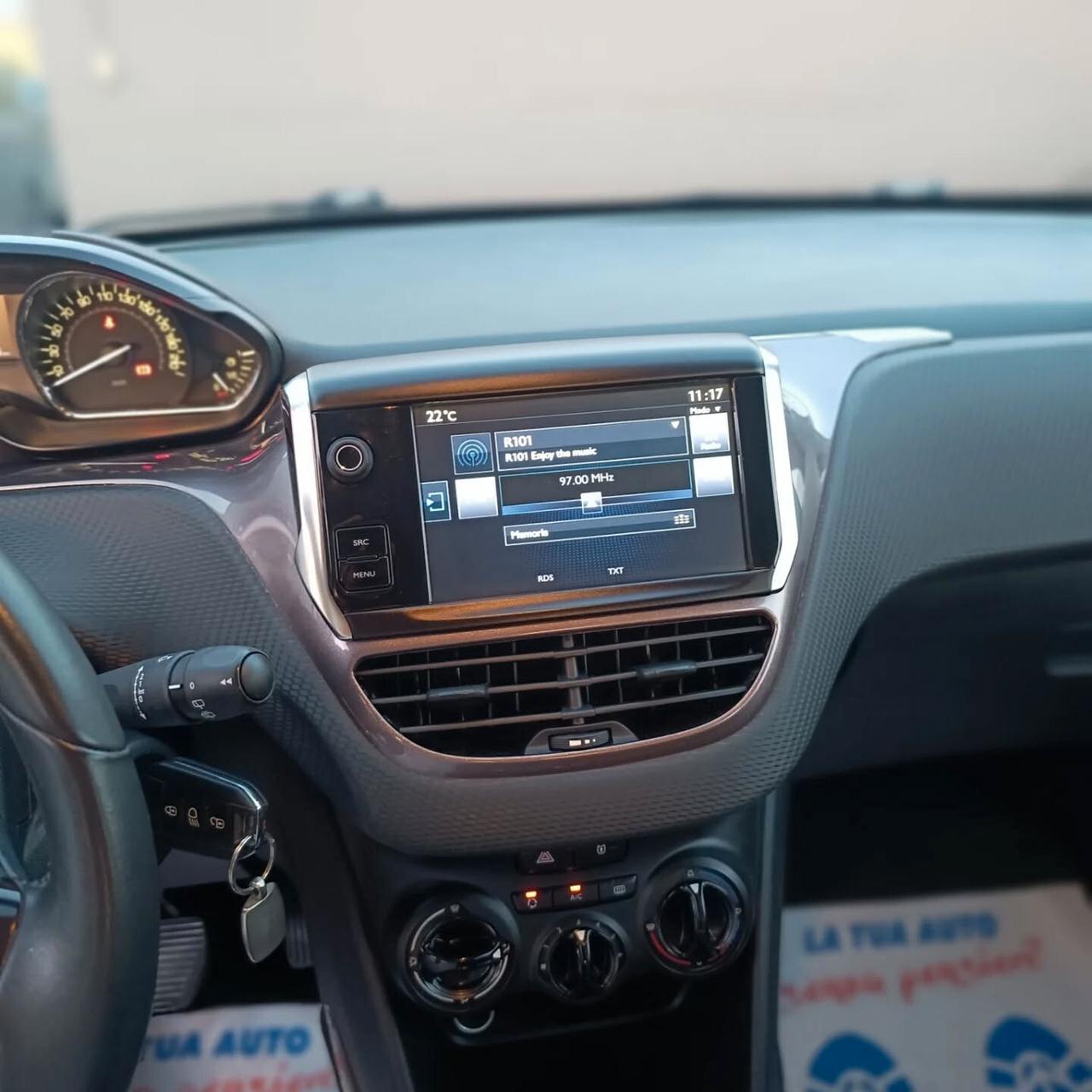 Peugeot 2008 1.6 HDI SOLI 111.000KM
