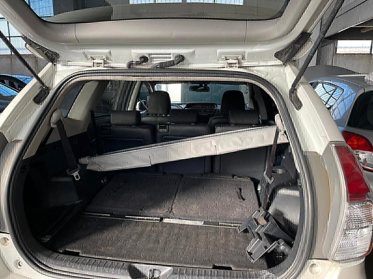 Toyota Prius 1.8 Active 7 POSTI LIBRETTO TAGLIANDI TOYOTA