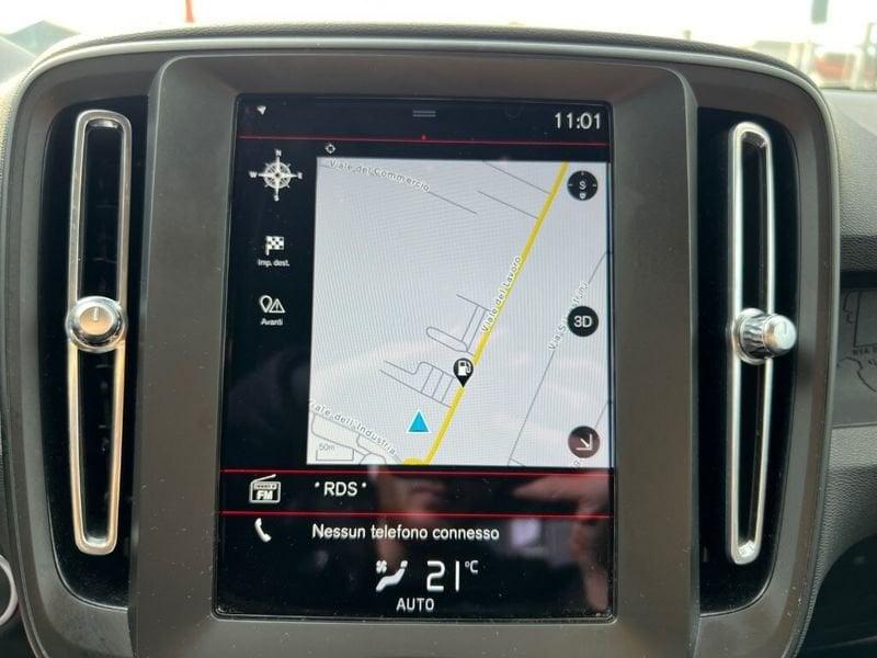 Volvo XC40 (2017-->) T2 Geartronic Momentum Core