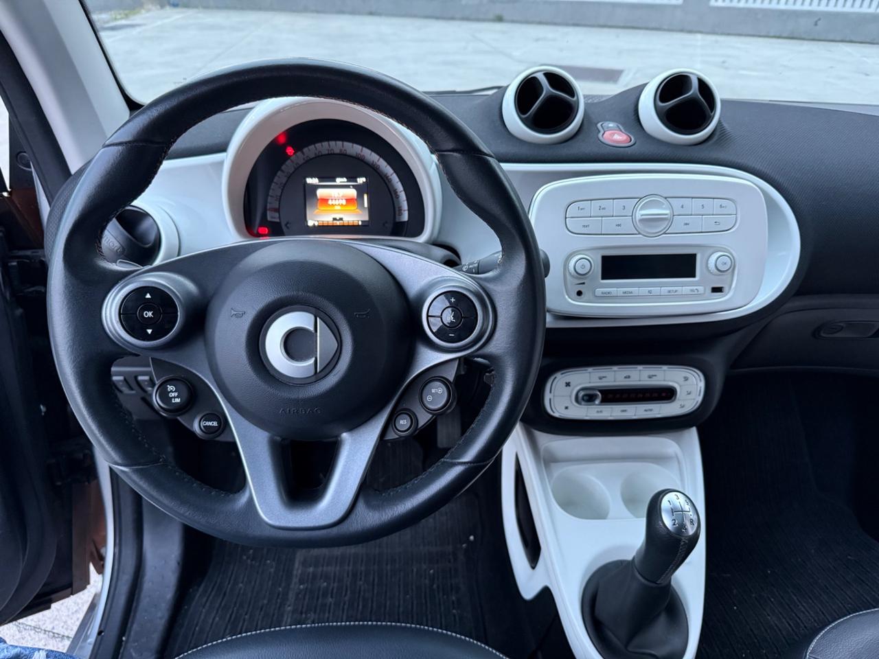 Smart ForTwo 70 1.0 prime con soli 40.000 km