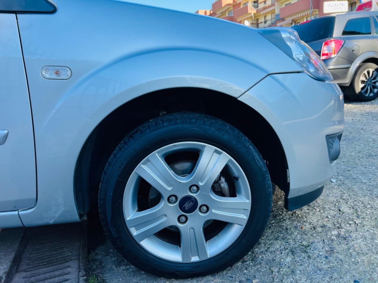 Ford Fiesta 1.2 16V 3p. Ghia