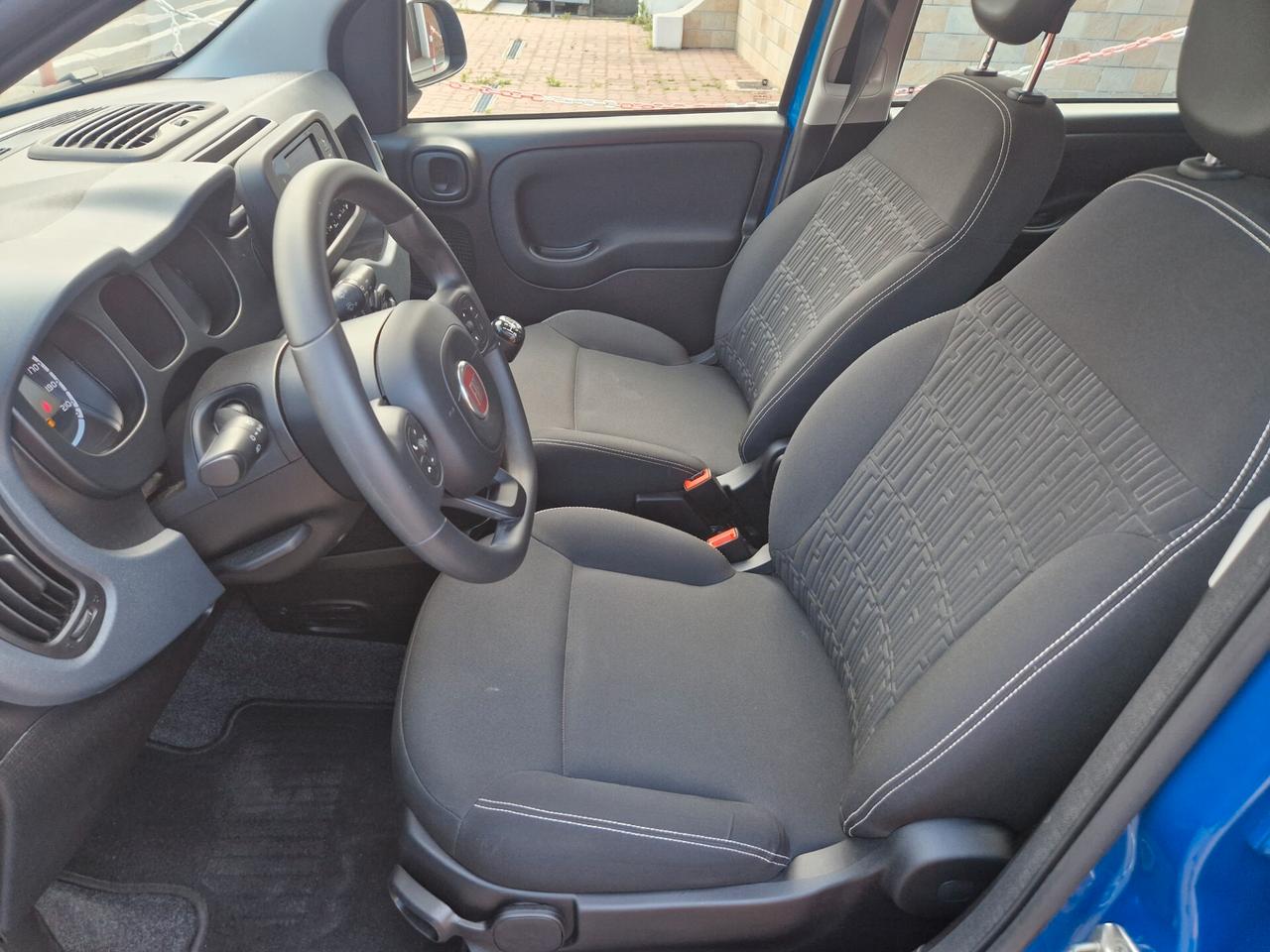 Fiat Panda Hybrid 1.0 70CV "29.100 km" Bluetooth, Sensori post., Start&Stop