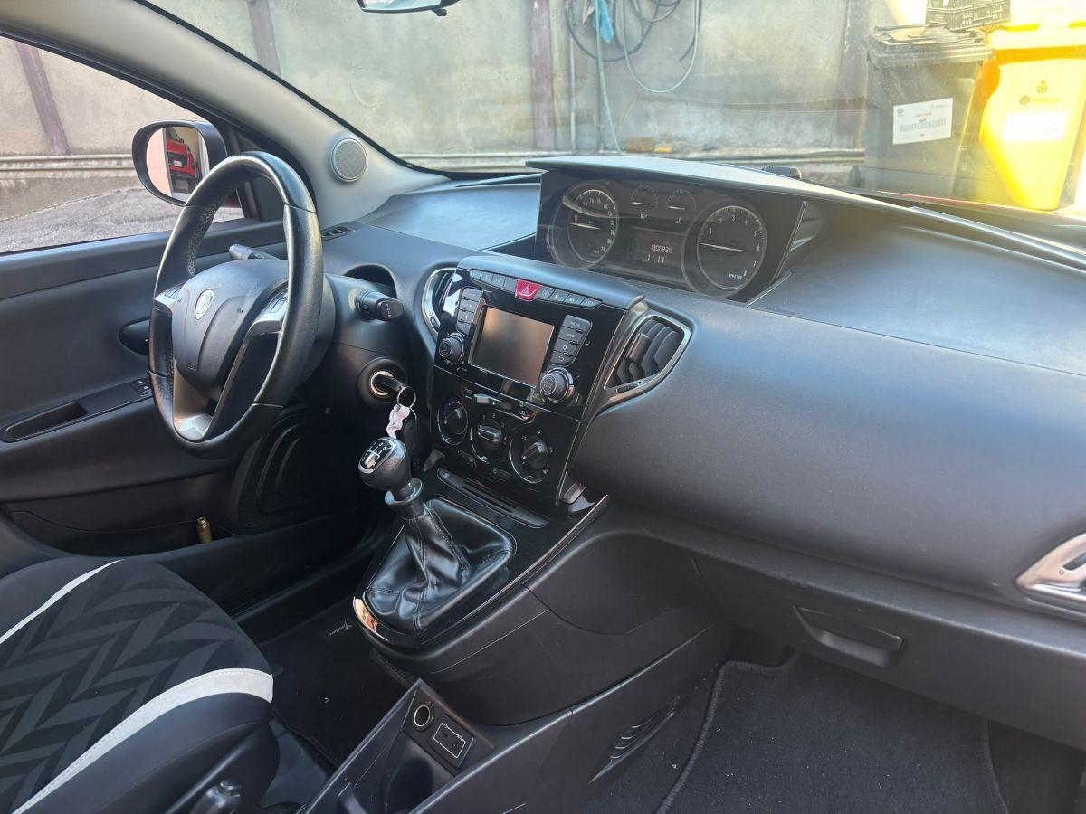 LANCIA Ypsilon 1.2 69CV 5p. GPL Ecochic Gold