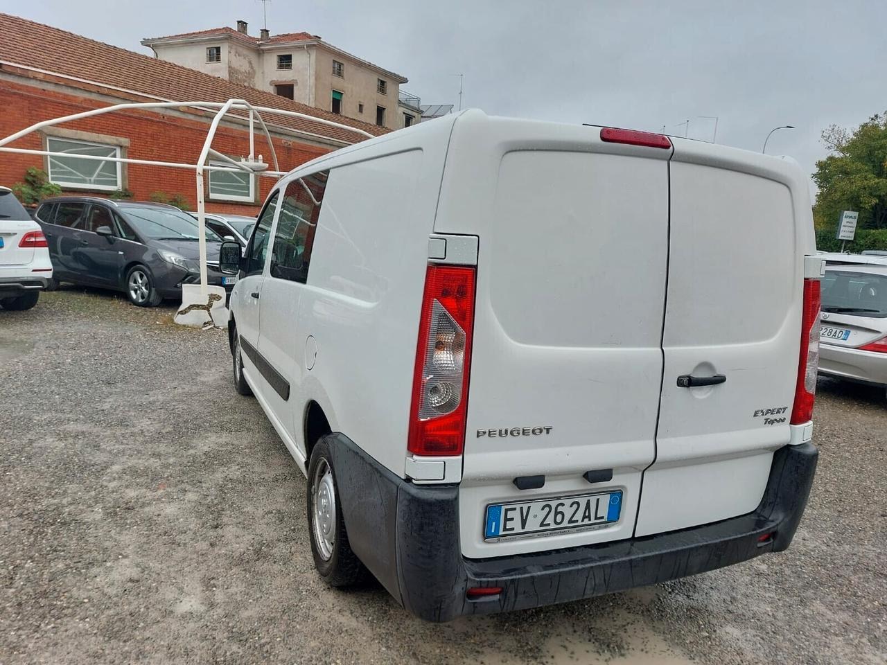 Peugeot Expert Tepee Mix 2.0 HDi 128CV AUTOCARRO 6 POSTI
