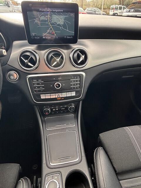 Mercedes GLA 200 d Automatic Sport 2020 136CV
