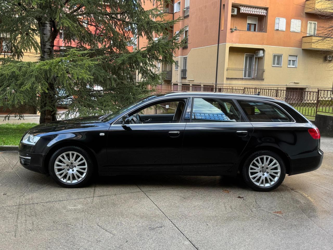 Audi A6 Avant 3.0 V6 tdi quattro 233cv tiptronic