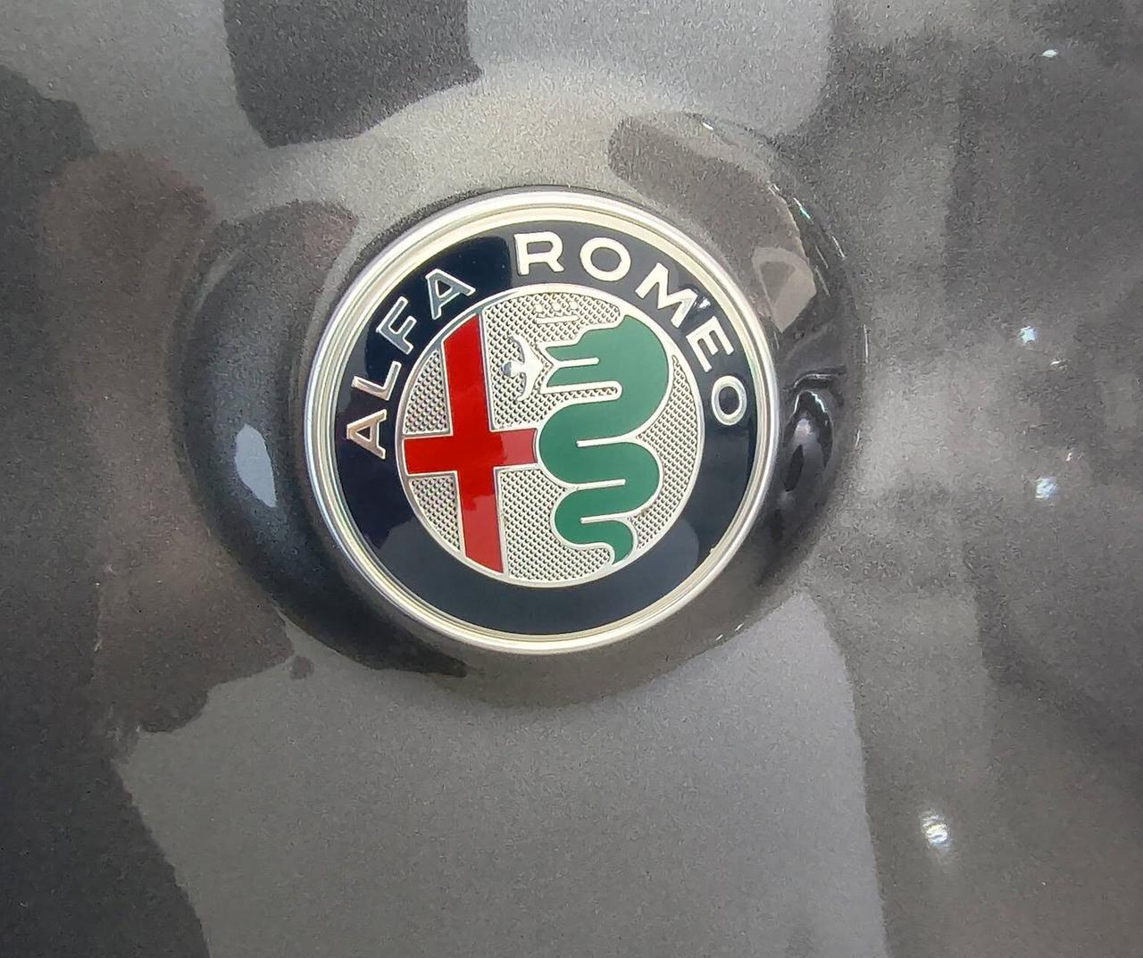 Alfa Romeo Stelvio 2.2 Turbodiesel 160 CV AT8 RWD Business