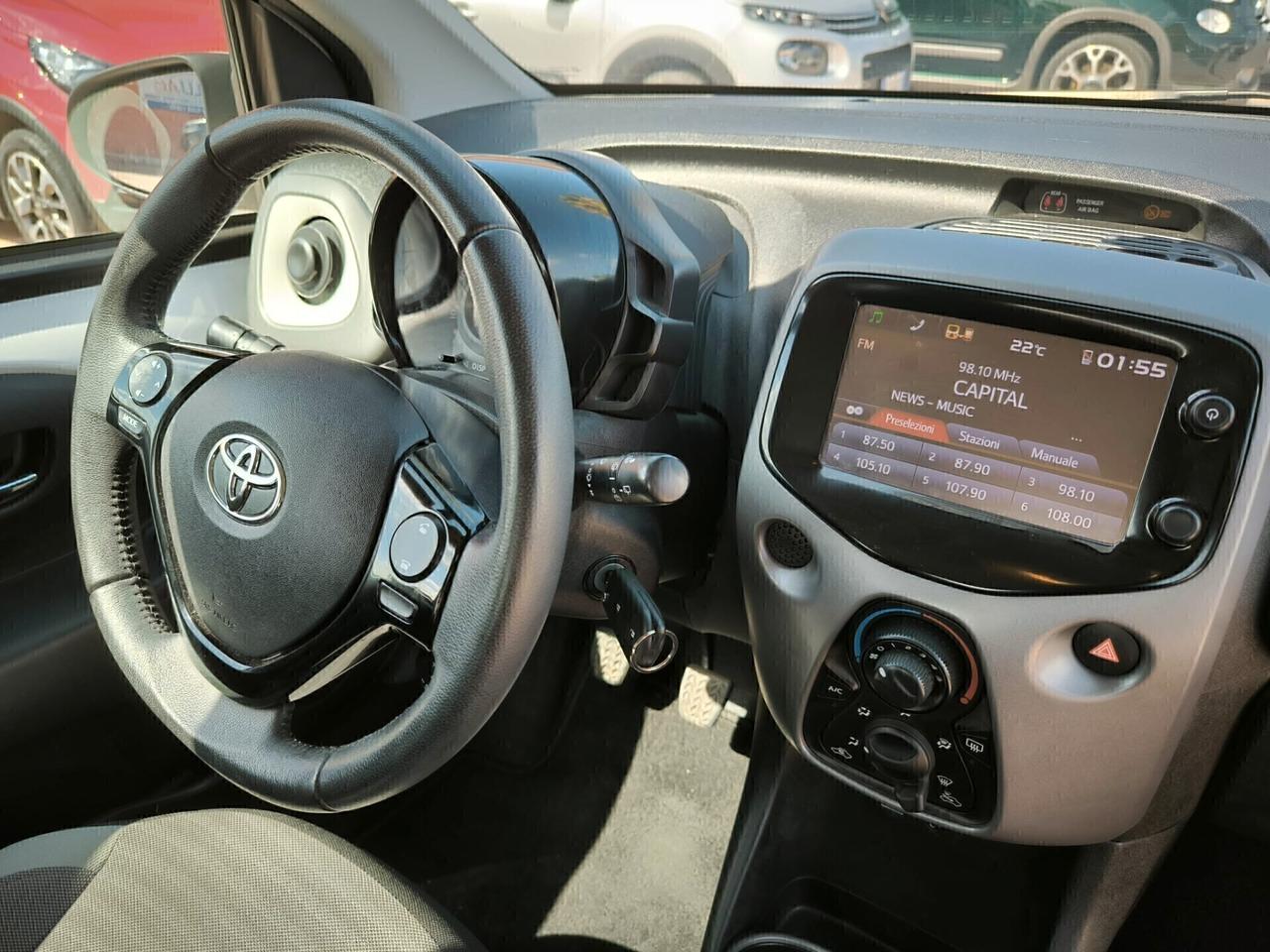 Toyota Aygo 1.0 VVT-i 72 CV 5 porte x-clusiv Connect