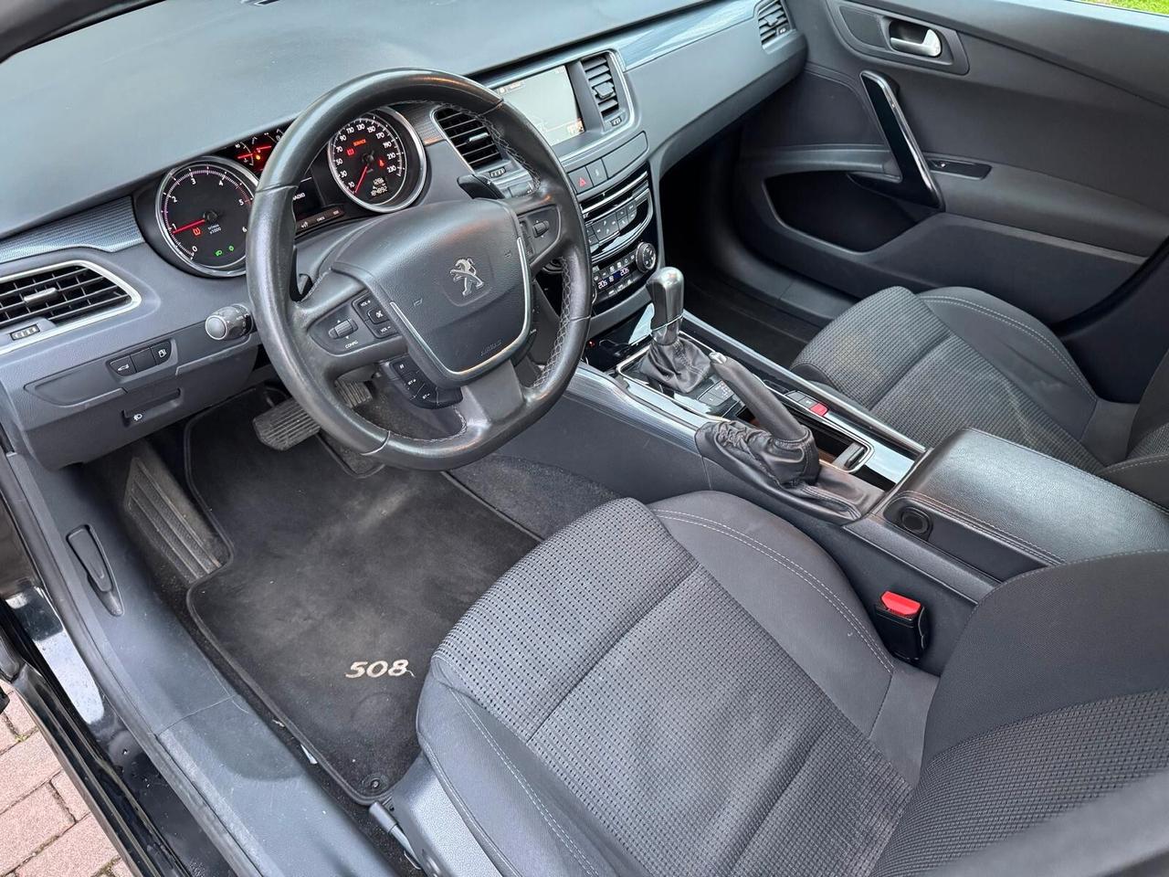 Peugeot 508 BlueHDi 180 EAT6 S&S SW Allure