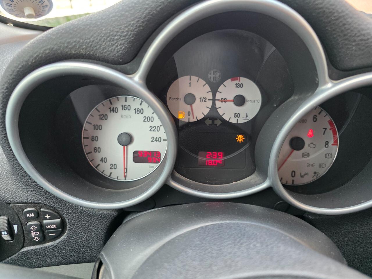 Alfa Romeo 147 1.6i 16V T.S. (105 CV) cat 5p. Dist.