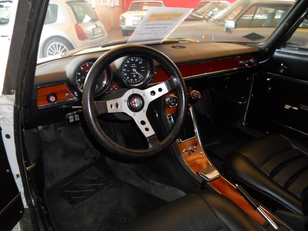 Alfa Romeo GT Alfa Romeo gt 1750 veloce 1 serie