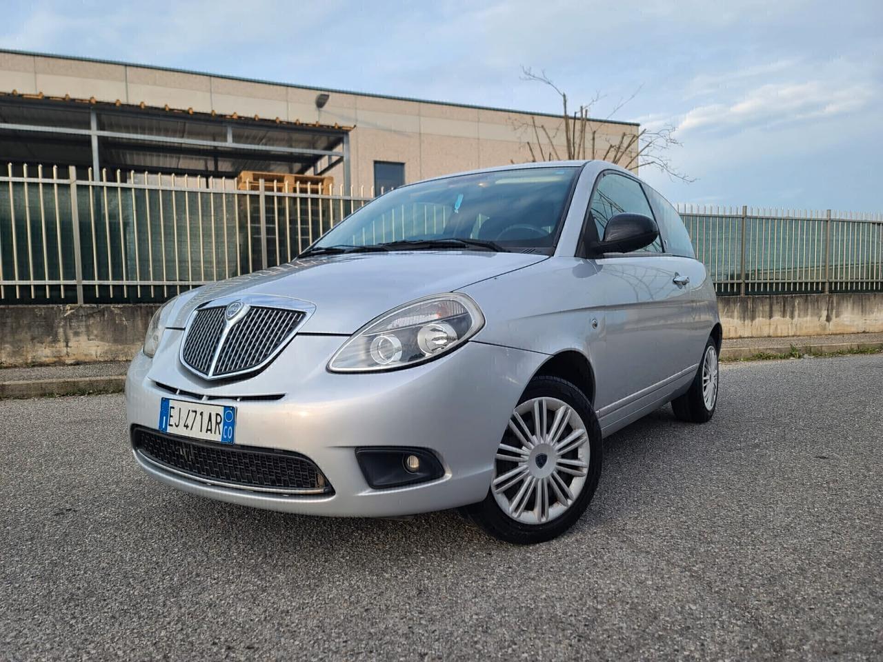 Lancia Ypsilon 1.2 69 CV Diva