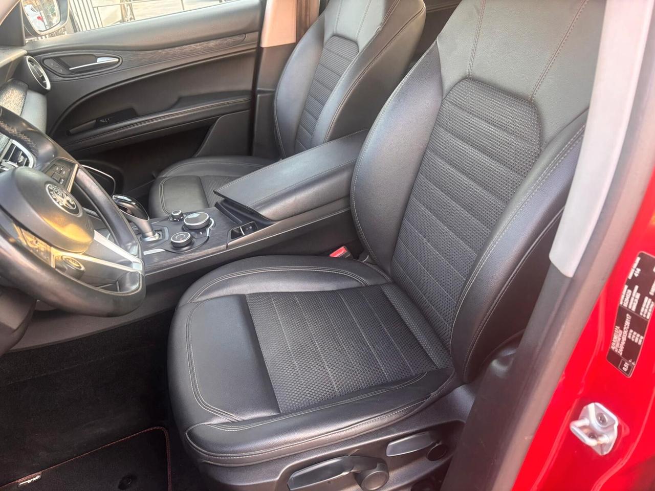 Alfa Romeo Stelvio 2.2 Turbodiesel 210 CV AT8 Q4