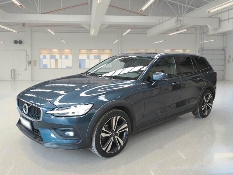 VOLVO V60 CC (2018-2024) V60 Cross Country B5 A...