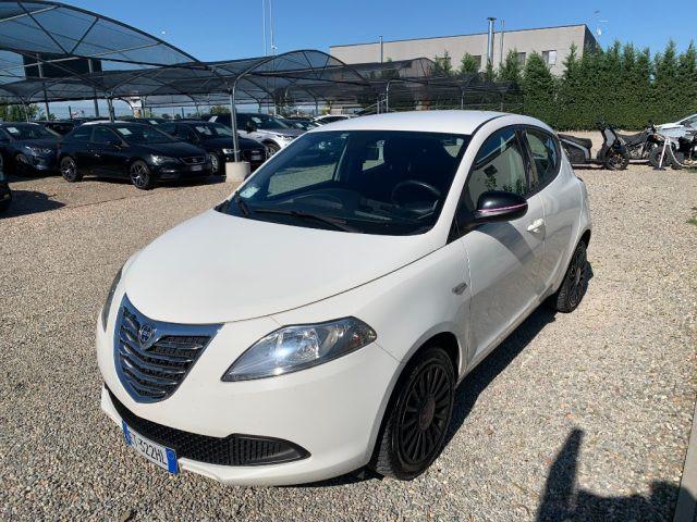 LANCIA Ypsilon 1.2 69 CV 5 porte Platinum*EURO5B*