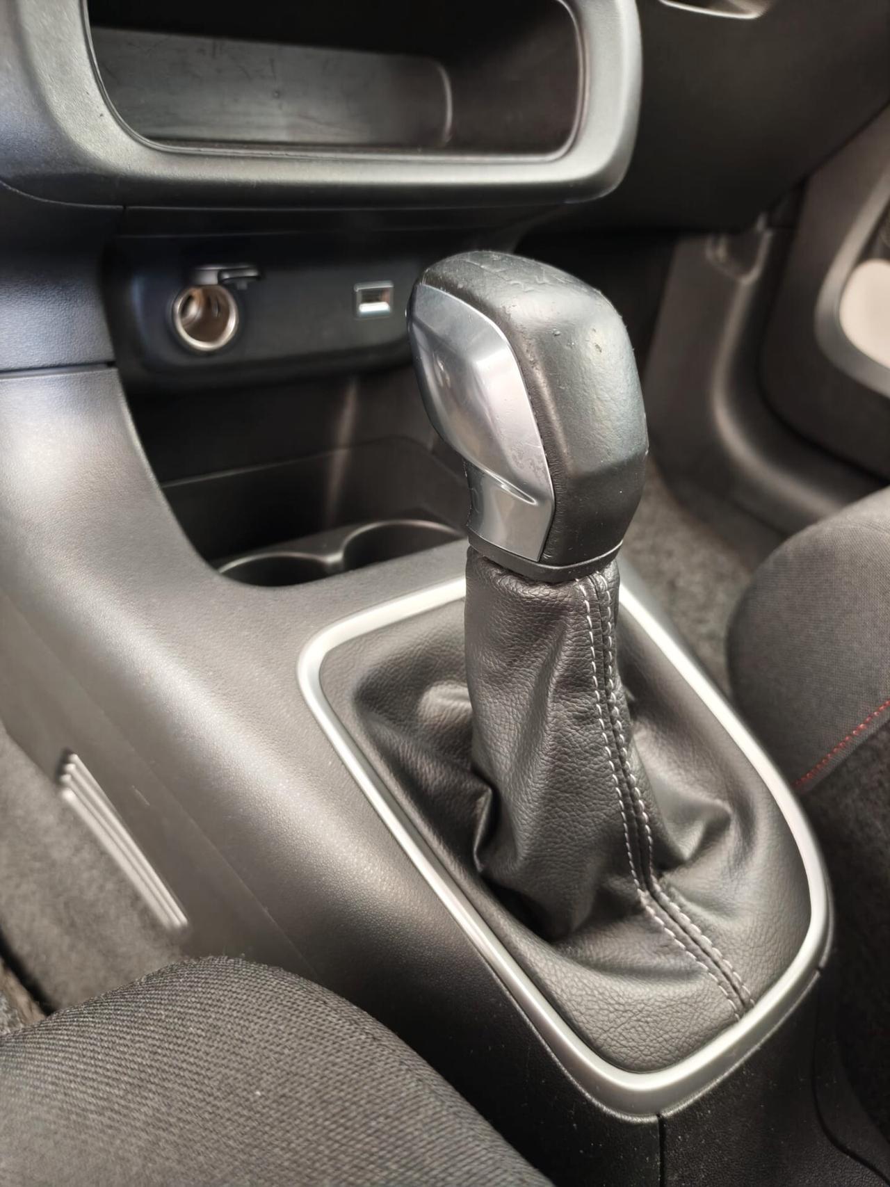 Citroën C3 1.2 PureTech 83 CV S&S Feel Pack (o Shine) Bicolore
