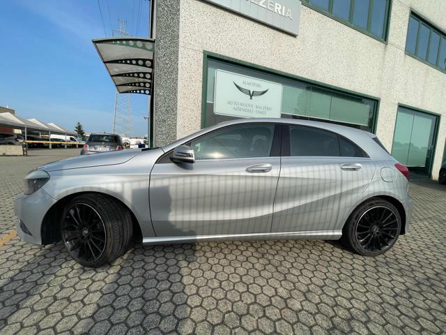 MERCEDES-BENZ A 200 Premium