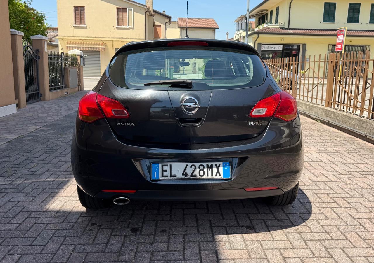 Opel Astra 1.4 Benzina - GPL Ok Neopatentati