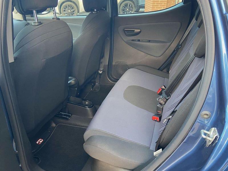 Lancia Ypsilon Ypsilon 1.0 FireFly 5 porte S&S Hybrid Ecochic Silver