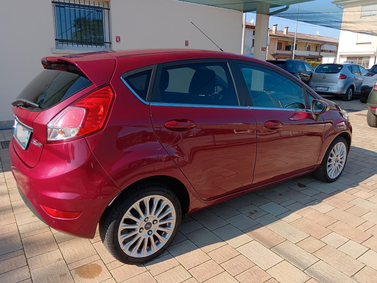 Ford Fiesta 1.4 5p. Bz.- GPL Titanium