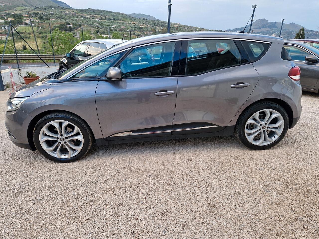 Renault Scenic Scénic dCi 8V 110 CV Energy Bose