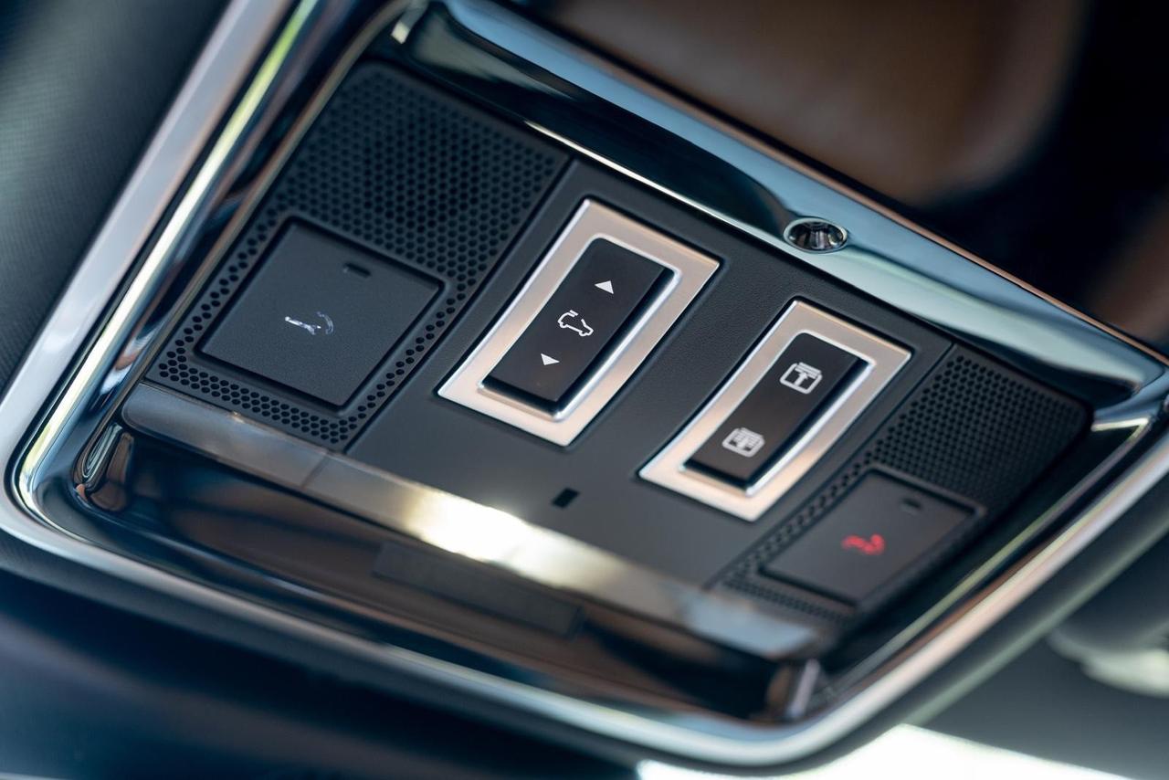 Land Rover Range Velar 2.0D I4 240 CV R-Dynamic HSE