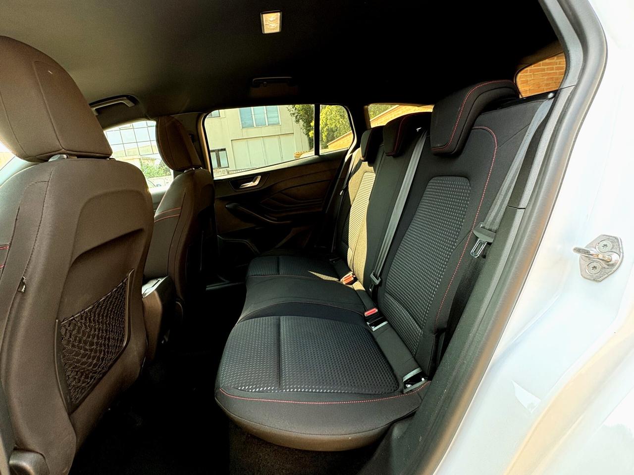 FORD FOCUS 1.5D aut.-ST LINE int/est-FULL-2019