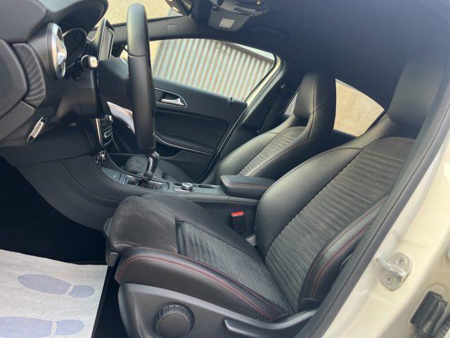 MERCEDES-BENZ A 180 d Premium AMG