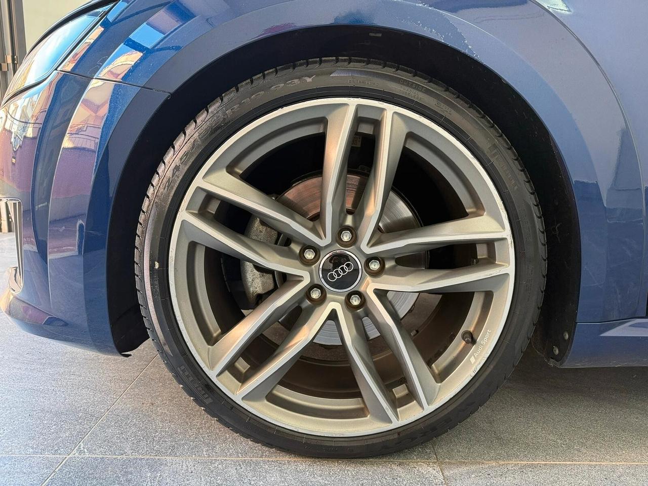 Audi TT Coupé 2.0 TDI ultra Design