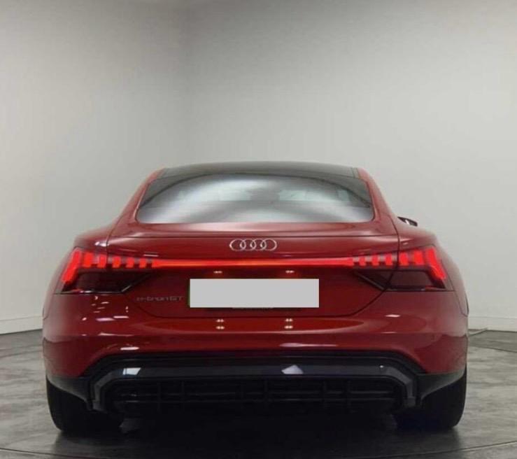 Audi E-tron GT