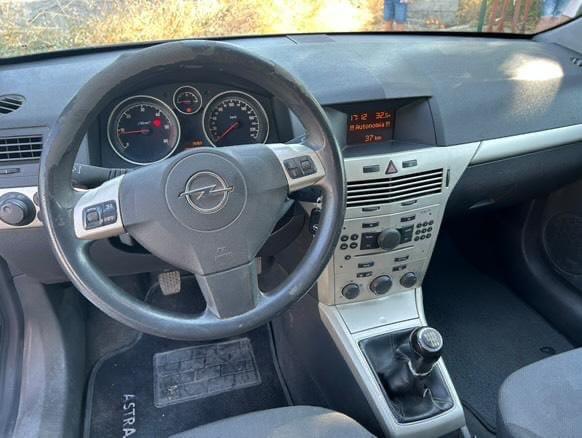 Opel Astra GTC 1.7 CDTI 125CV 3 porte Cosmo