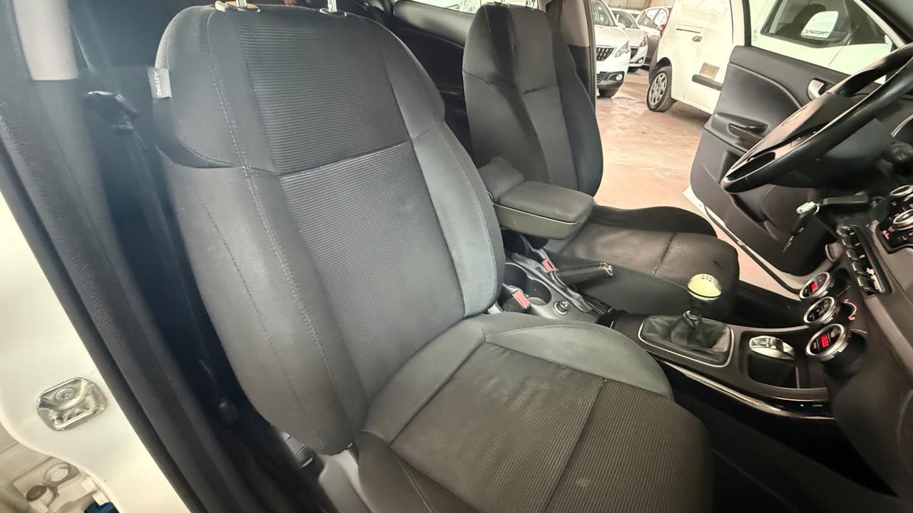 Alfa Romeo Giulietta 1.6 JTDm-2 105 CV Exclusive